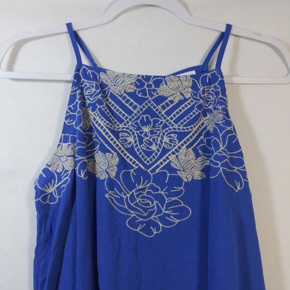 Love On A Hanger Blue Embroidered Tank Top Size M - Picture 3 of 5